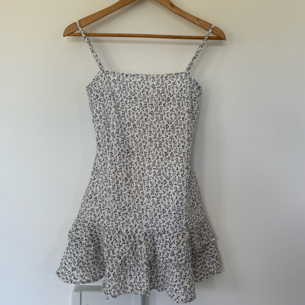 Polly Elegant White Floral Mini Dress